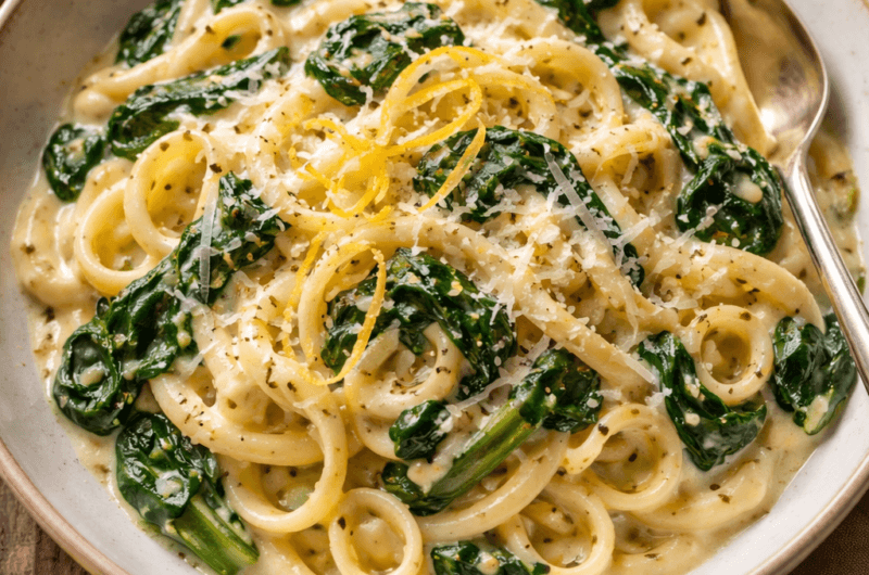 FRISSE LENTE PASTA MET CITROEN EN SPINAZIE